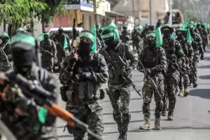 „Шпигел“: Тайник с оръжия на Хамас е открит в България