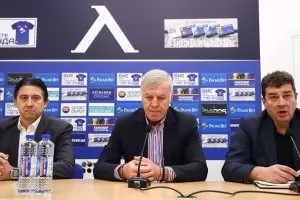Наско Сираков отказа да прехвърли акциите си в "Левски"