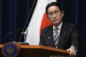 Японски министри са уволнени заради корупционен скандал