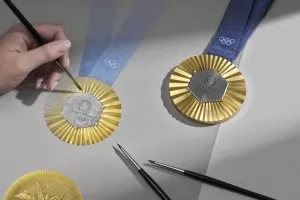 Медалите на Париж 2024 са с желязо от Айфеловата кула  