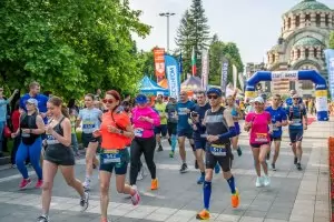 Плевенският маратон ще осигури студентска стипендия за сирак