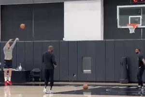 Везенков е възстановен от травмата, но остава извън състава на "Кингс"