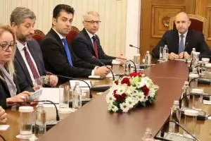 Христо Иванов: Президентът се държи недостойно за офицер