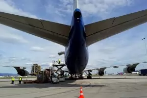 „Фантомът на операта” пристигна с най-големия карго самолет в света