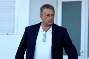 Тръст "Синя България" спря приходи за "Левски"