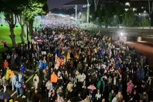 Десетки хиляди грузинци протестираха срещу закона за чуждите агенти