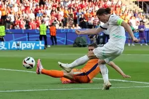 Австрия сензационно спечели групата на "петлите" и "лалетата"