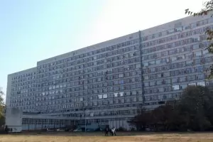 Горя най-голямата болница в Пловдив