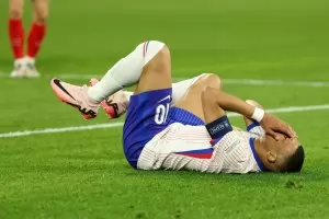 Мбапе пострада при мъчния старт на Франция на Евро 2024