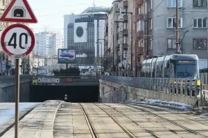 С обжалване Столична община отлага спирането на шумните трамваи при НДК