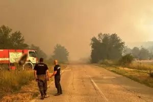 Пожарът в Сакар обхвана 10 000 дка