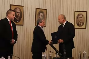 ИТН ще преговаря за кабинет от утре с всички в парламента