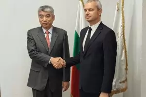 БСП и "Възраждане" се сближават с китайските комунисти