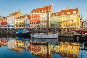 От днес Копенхаген дава награди на възпитани туристи