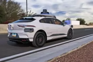 Alphabet ще инвестира още $5 млрд. в безпилотните автомобили на Waymo 