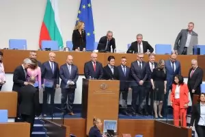 Вторият служебен кабинет на Главчев се закле в НС