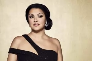 Низвергнатата Анна Нетребко отново ще пее в САЩ