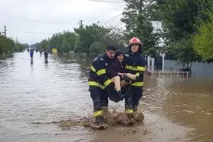 В Австрия натрупа 2 метра сняг