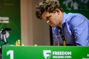 Карлсен все пак ще защитава световната титла на блиц