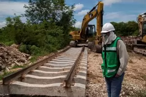 Когато не лови престъпници, армията
в Мексико върти луксозен туризъм
