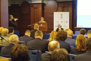 Фарсът в БОК стигна невиждани висоти