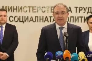 Подготвят се промени за по-високоплатено майчинство