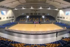 "Арена Шумен" е негодна и опасна за спорт