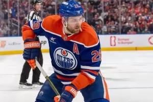 Двама завършиха с повече голове от Овечкин сезона в НХЛ