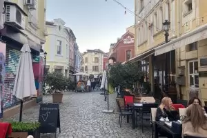 Пловдив слага 10 лв. такса за паркиране в центъра