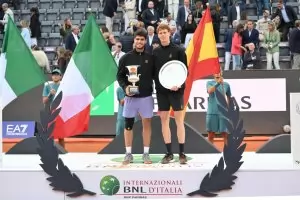 Алкарас съсипа италианското парти в Рим