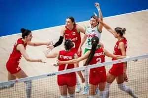 Волейболистките спечелиха първа победа във VNL