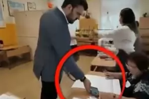 Наказаха СИК заради гласуване на министър със снимка на лична карта