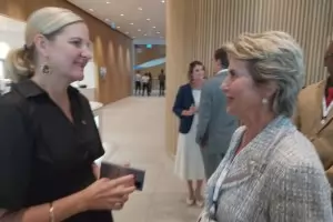 МОК предложил на Лечева алтернативен офис за БОК