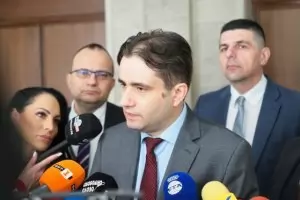 Министерство брани олигопола в бизнеса с рециклирането, обвини ДБ