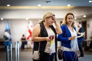 Стефанова си уреди среща с водачката в схемата в Батуми