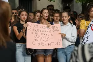 Български парадокс - студенти няма, но таксите се вдигат