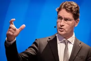 Mercedes-Benz: Автомобилната индустрия в Европа е пред колапс