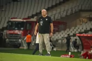 Тимът на Стоилов разгроми "Бешикташ" в Турция