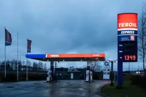 "Лукойл" спира дейността си в Молдова и Финландия