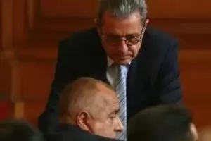 Властта към бизнеса: Време е да си платите за "евтиния" ток