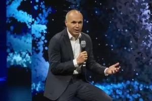 Футболна легенда е разследван за "пирамида" за $600 000