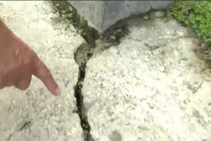 Напуканите блокове около строежа на метрото се увеличават