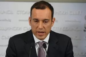 Делото за избора на Васил Терзиев за кмет на София затъна в експертизи