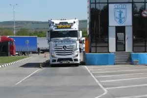 Русе набързо купува частен тир паркинг за €10 млн.