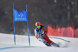 Пуснаха руски спортисти с химн и знаме на параолимпийските игри