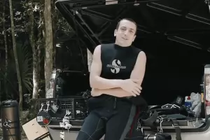 Първото дете, пратено при Калушев, разказва за групата