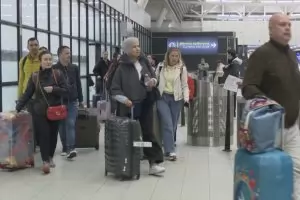 Още "дубайци" се прибраха у нас