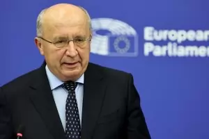 Еврокомисарят по отбрана предупреди за нападение от Русия и ракети от Иран