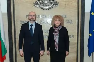 Правосъдният министър и съдия №1 направиха общ фронт срещу Сарафов