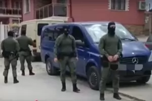 Полицията иззе от търговци на гласове 200 лични карти на починали хора